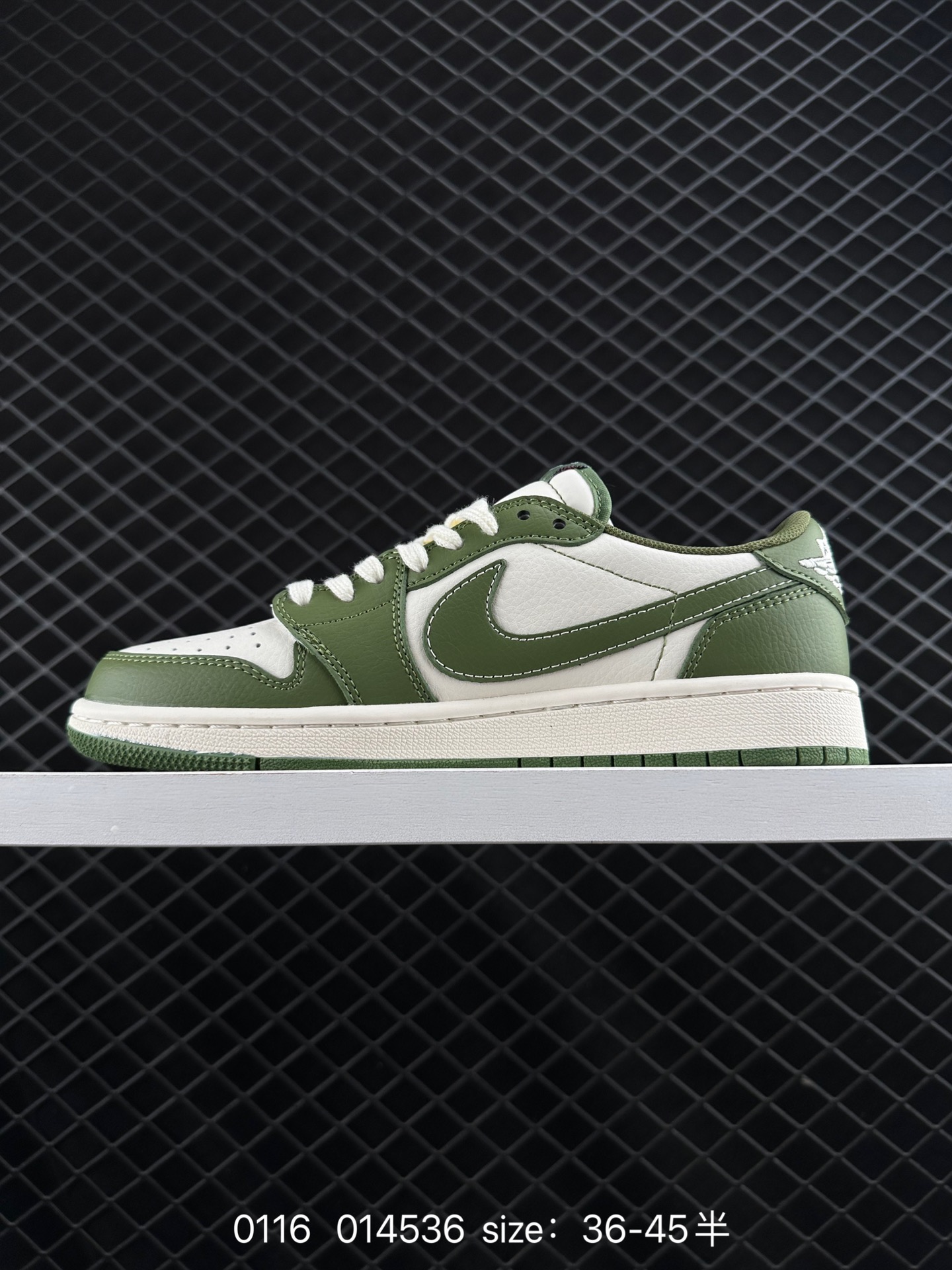 Travis Scott x Air Jordan 1 ” Reverse Mocha “  GUCCI AJ1